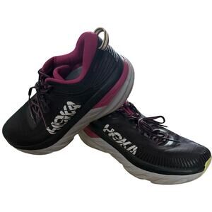 Hoka One One Women's Bondi 7 Running Shoes in Black/Festival Fuchsia